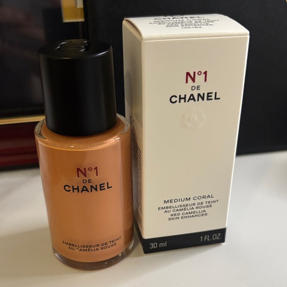 CHANEL No.1 Medium Coral Skin Enhancer